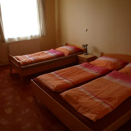 Zlosin شقة *